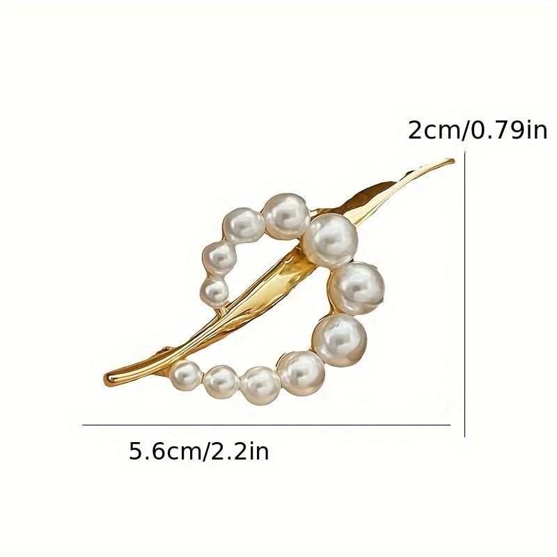 New French Brooch for Women with High-end and Elegant Style, Trendy and Exquisite Suit Pin Accessory