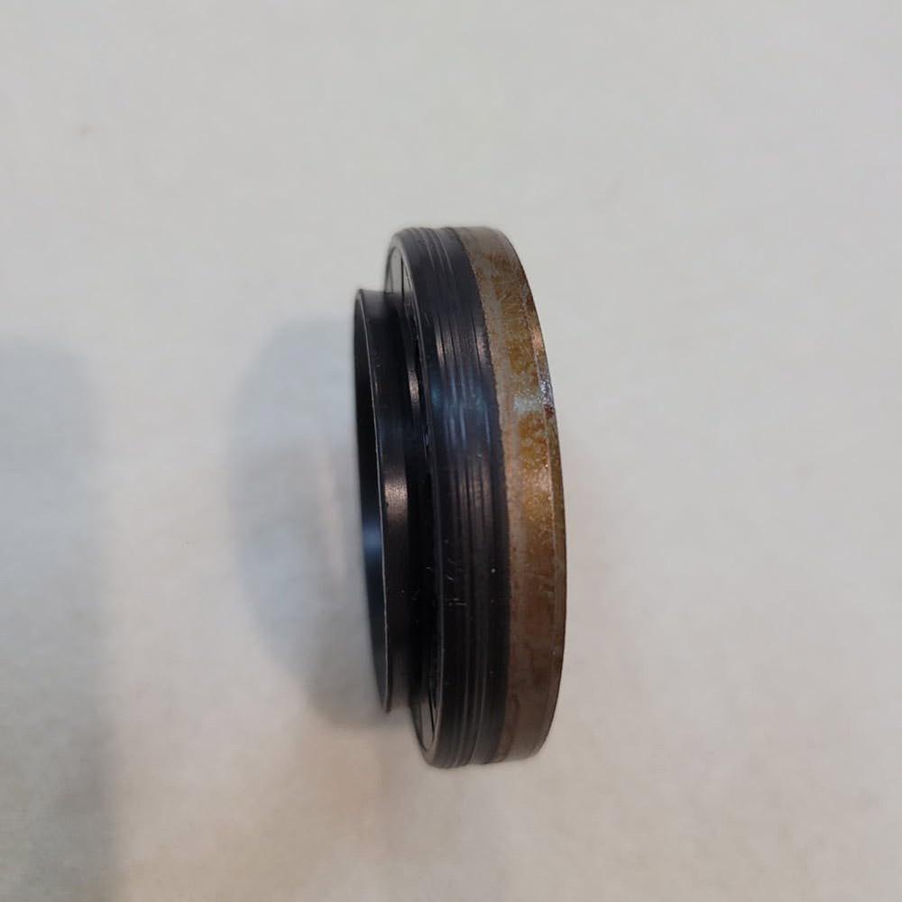 1 × Rear Driveshaft Seal LR023440 For Land Rover Range Rover Evoque 2012-2018