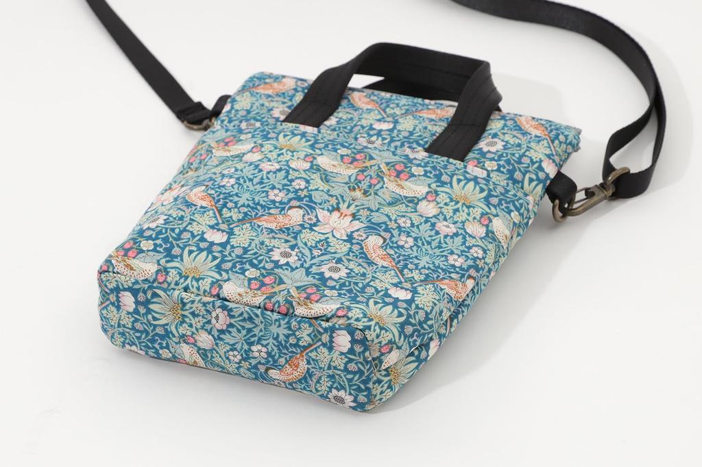 DDintex FLORET LONDON Schultertasche, Strawberry Thief, Grün, 18 x 5 x 21 cm [Liberty Print]