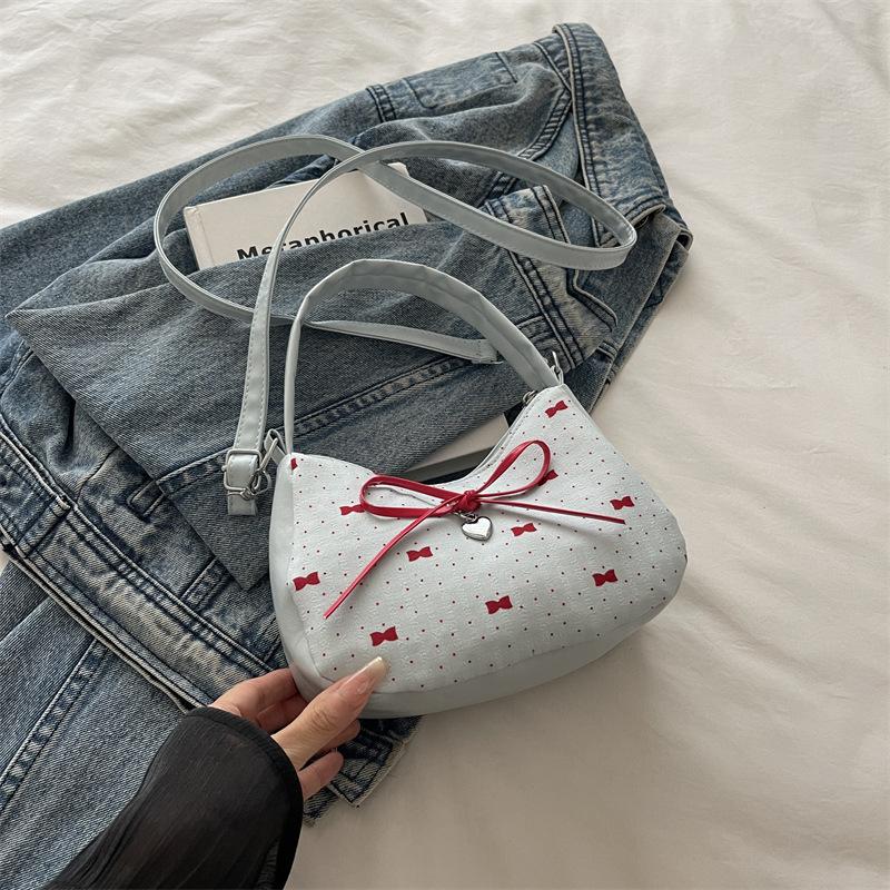 Niche Design Bag Women's 2025 New Fashion Versatile Shoulder Armpit Bag Casual Work Commuter Messenger Bag