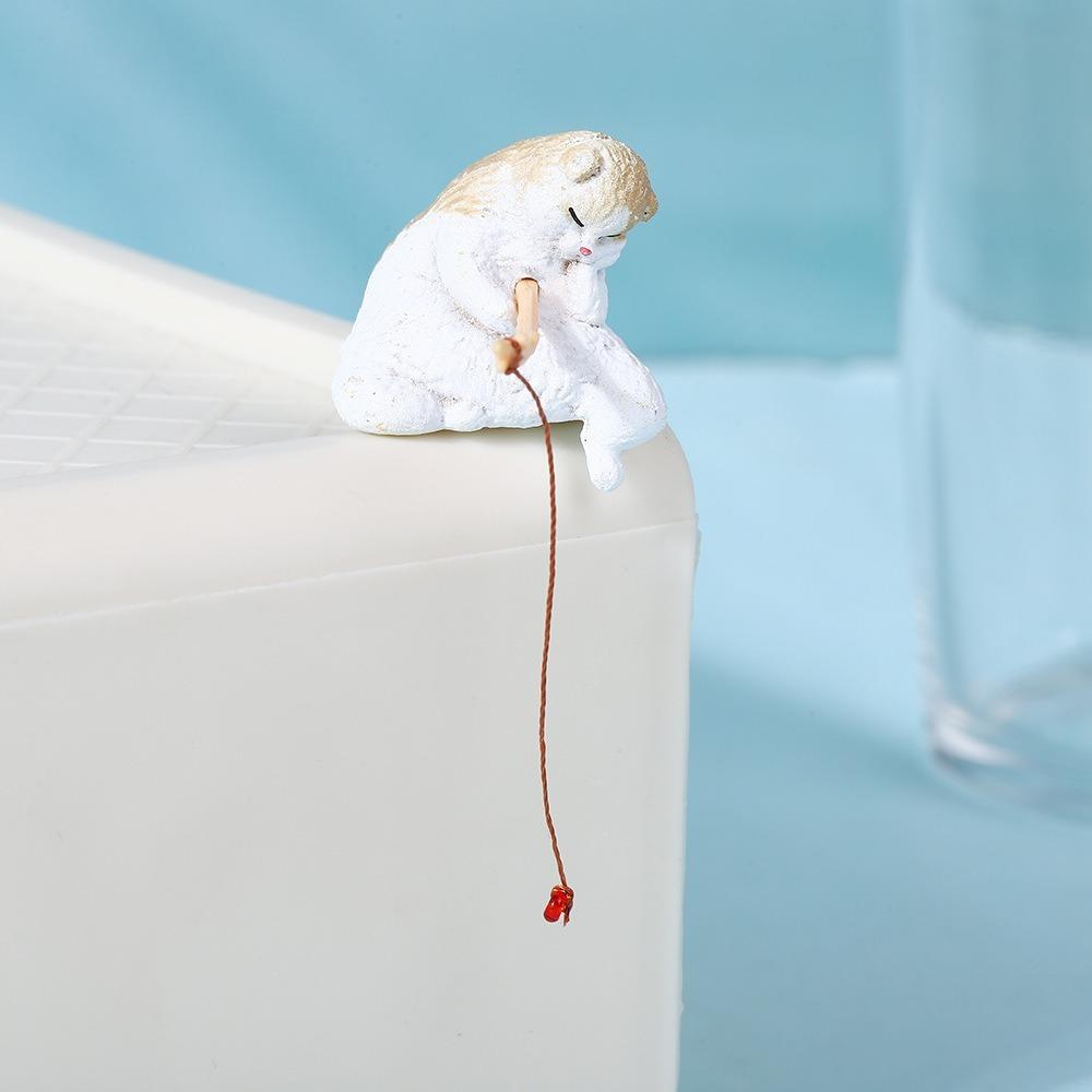 Cartoon Style Fish Tank Ornament Resin Mini Figurine New Fishing Cat Ornament  Landscaping