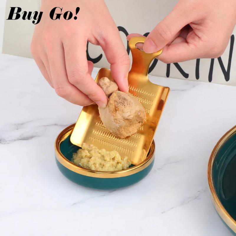 1PC Ginger Grater Wasabi Grater Crusher Stainless Steel Garlic Grinder Kitchen Fruit Presser Vegetables Ginger Grinding Tool