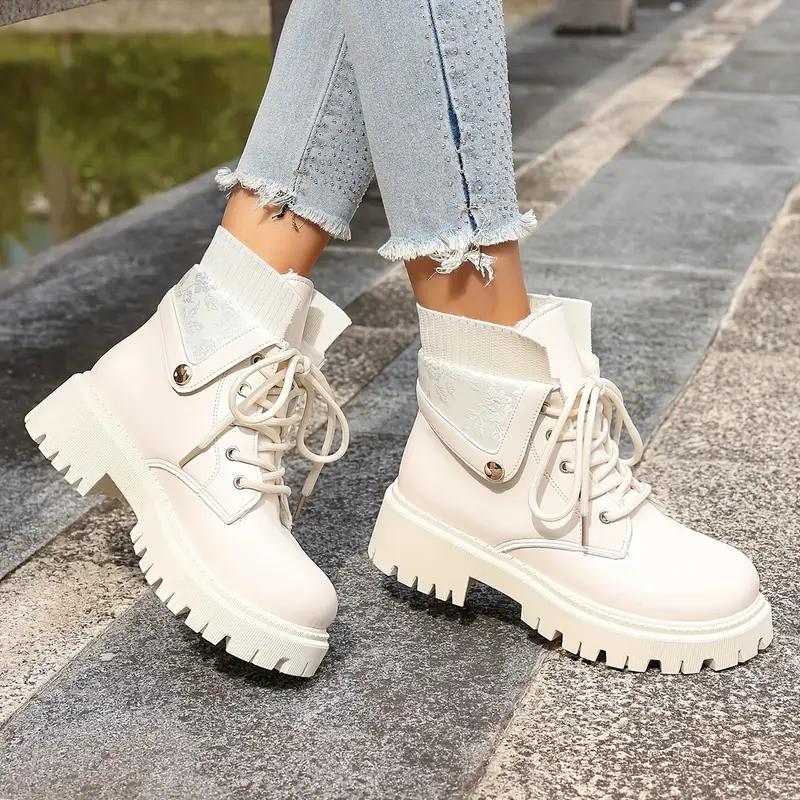 2025 Herbst/Winter Neue Britische Stil Damen Schnürung Kurze Stiefel mit Höhenverstellung und Schlankmachendem Aussehen