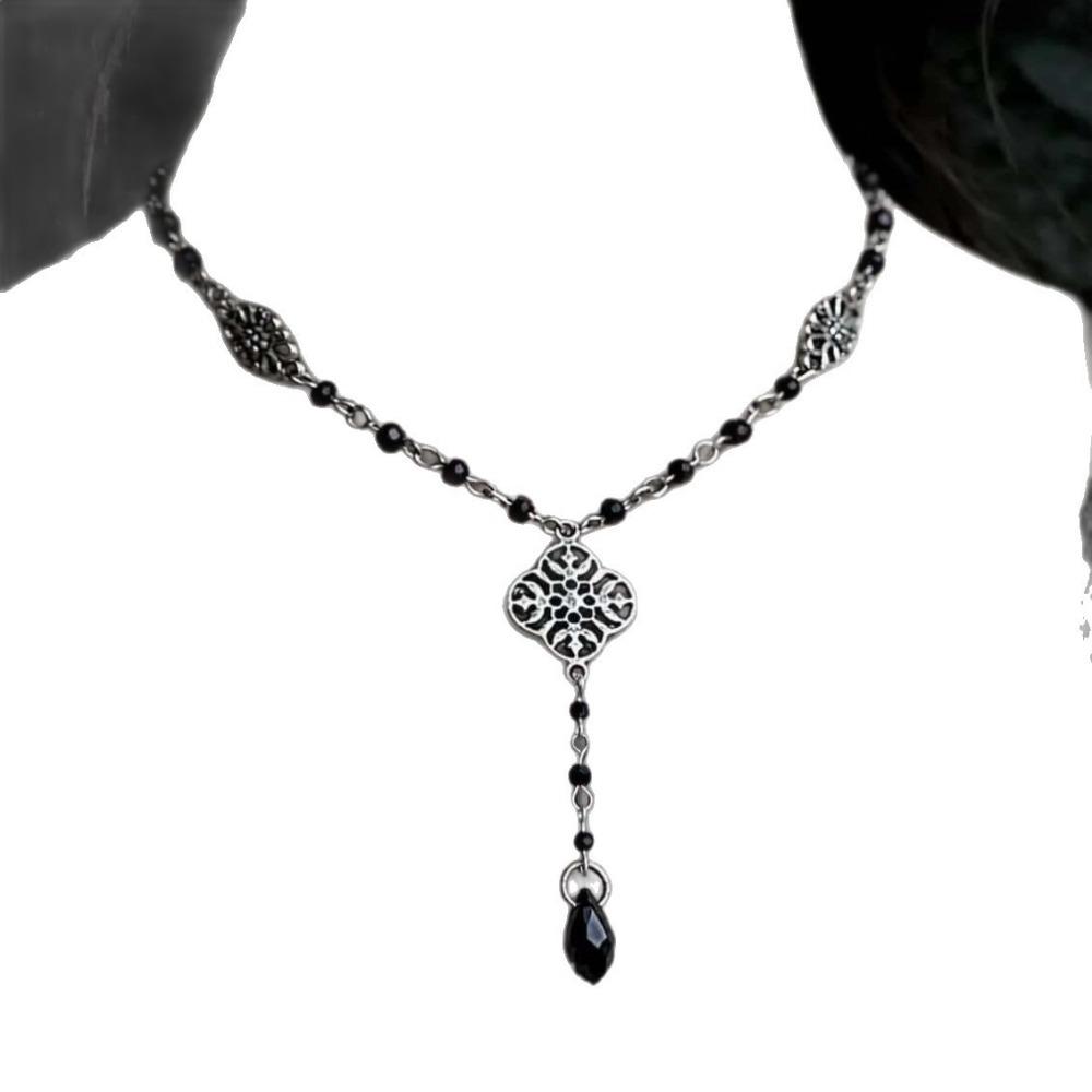 Retro Gothic Filigree Four-petal Flower Waterdrop Black Crystal Pendant Necklace for Women Halloween Party Cosplay Jewelry Gift