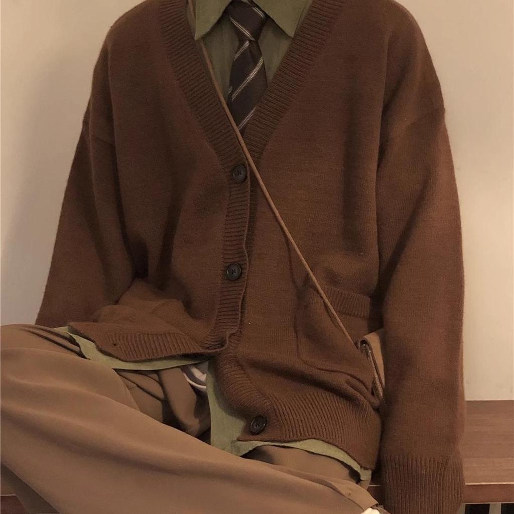 Suéter Cardigan Retrô Universitário Masculino Primavera/Outono 2026 - Tricô Japonês Solto