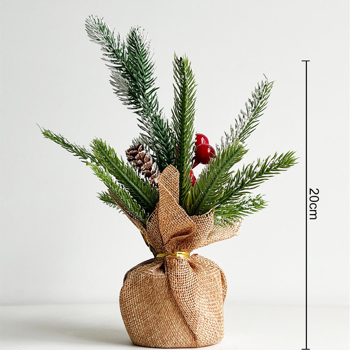 

Имитация рождественской сосны-башни, кедр, сосновая хвоя, рождественские мелкие красные плоды, благоприятное новогоднее украшение для дома