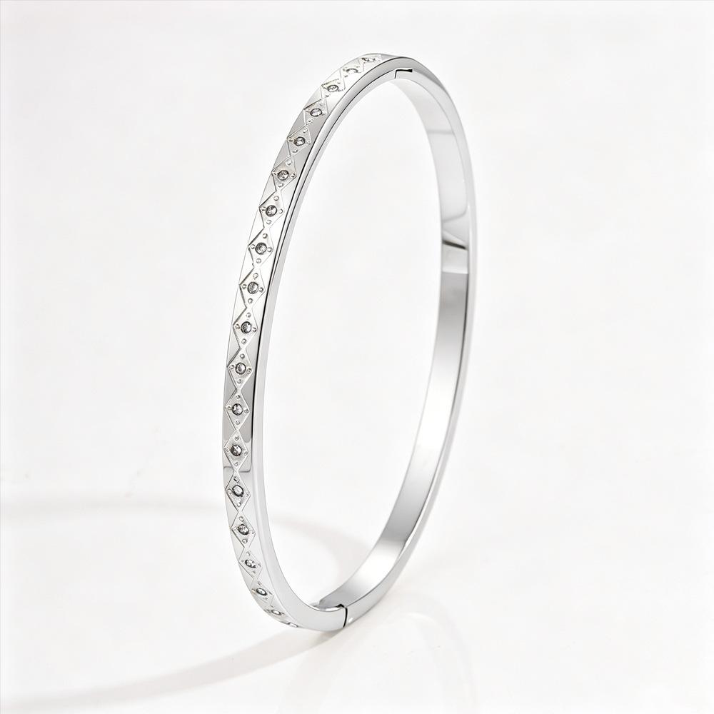 Titanium Steel Non-fading Women's Light Luxury Personalized Design Gold Fashion Trend Jingle