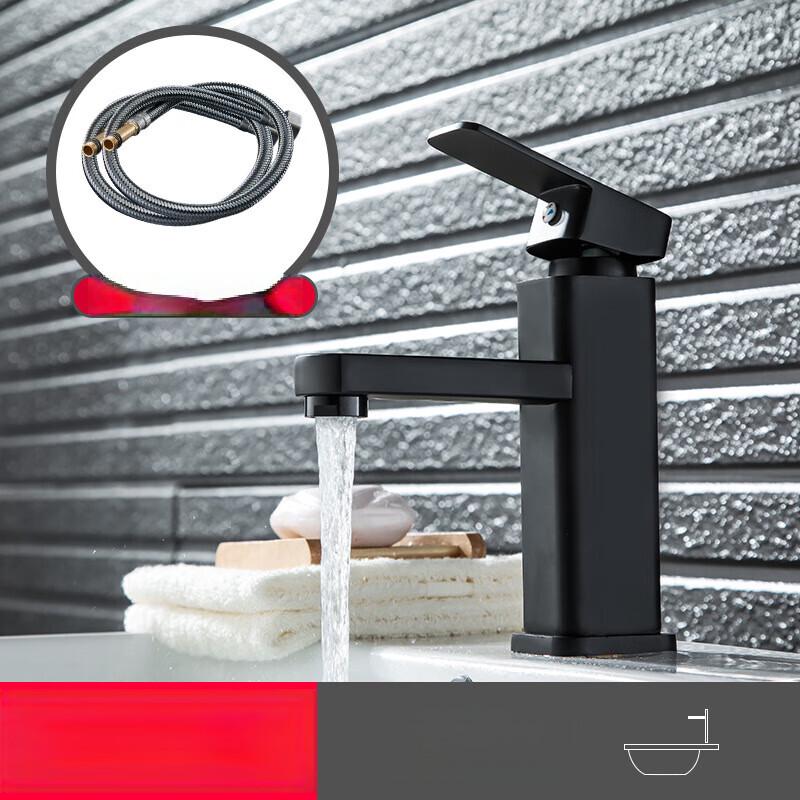 Квадратный настенный смеситель для холодной воды TLXT