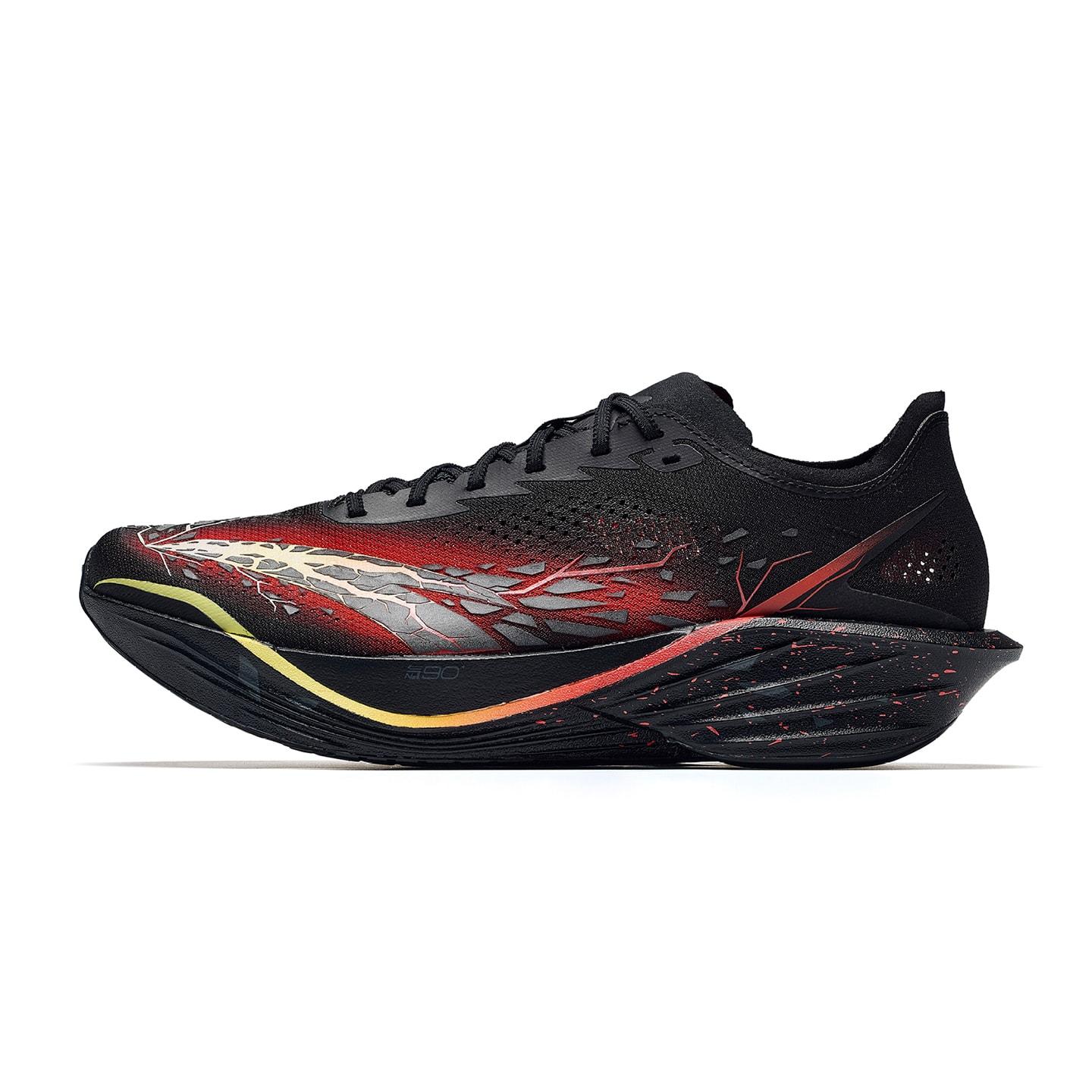 Baskets Homme ANTA Mach 6 Pro Chaussures de Course Homme Basse Noir Basique/Rouge Fluorescent/Jaune Crème-1 43 black