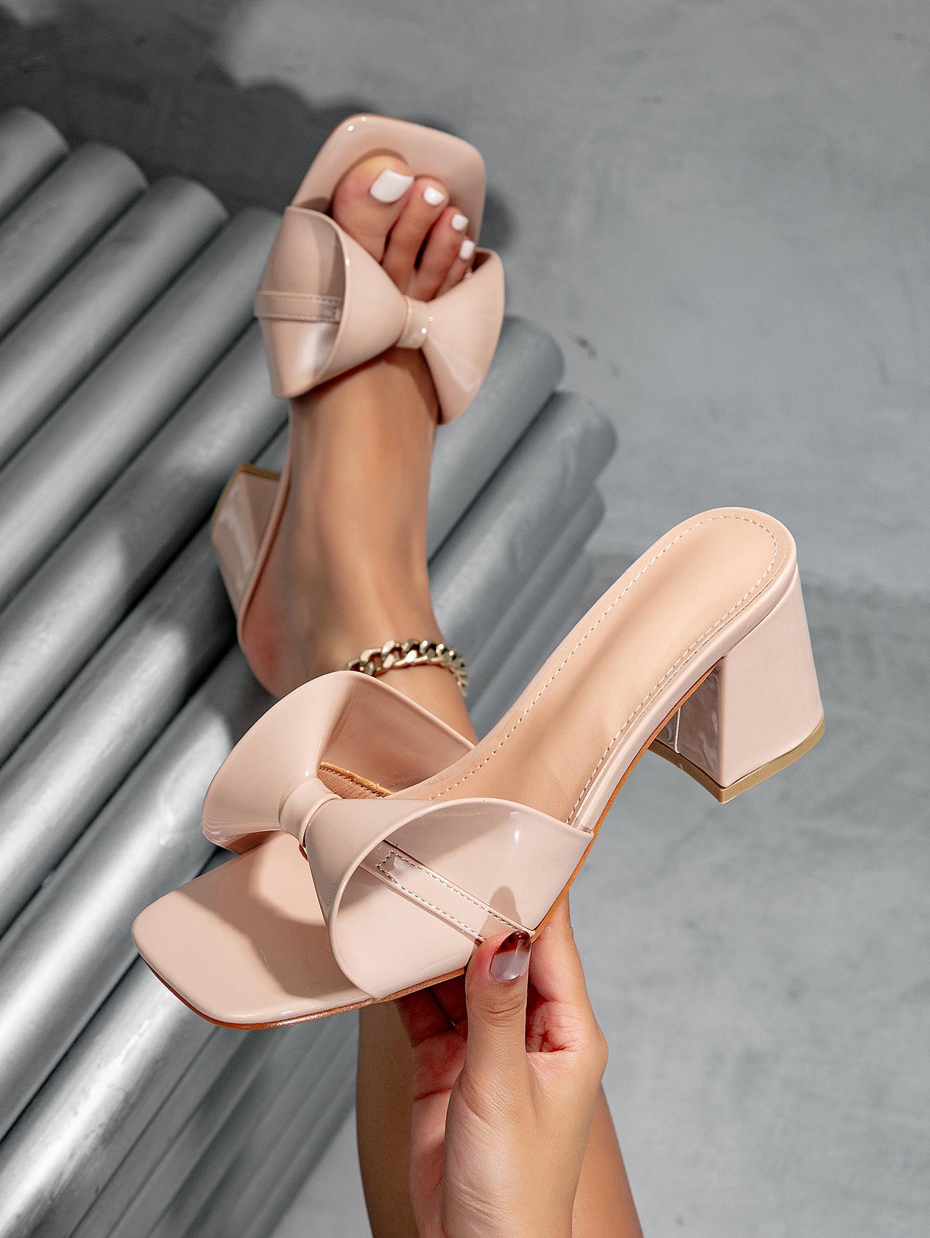 

Square head fairy wind bow pearl gentle thick heel French sandals thick heel upper rubber 40 абрикосовий