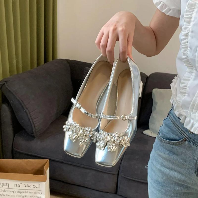 

French Rhinestone Premium Sense One Word with Mary Jane Shoes Women s Square Head Thick Heel Medium Heel Light Mouth SingleShoes 40 серебряный