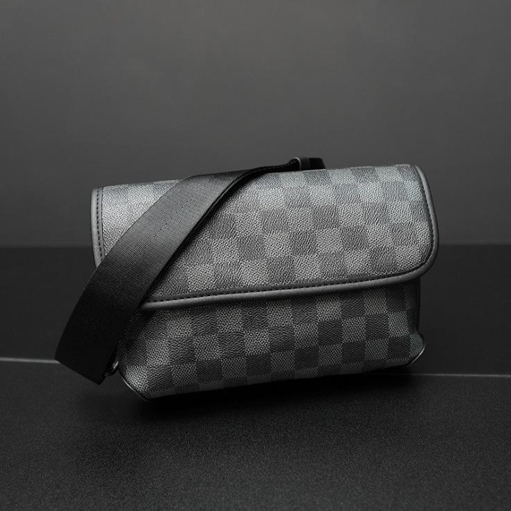 Men's plaid shoulder bag trendy messenger bag boys street fashion satchel student small bag personalized messenger bag new