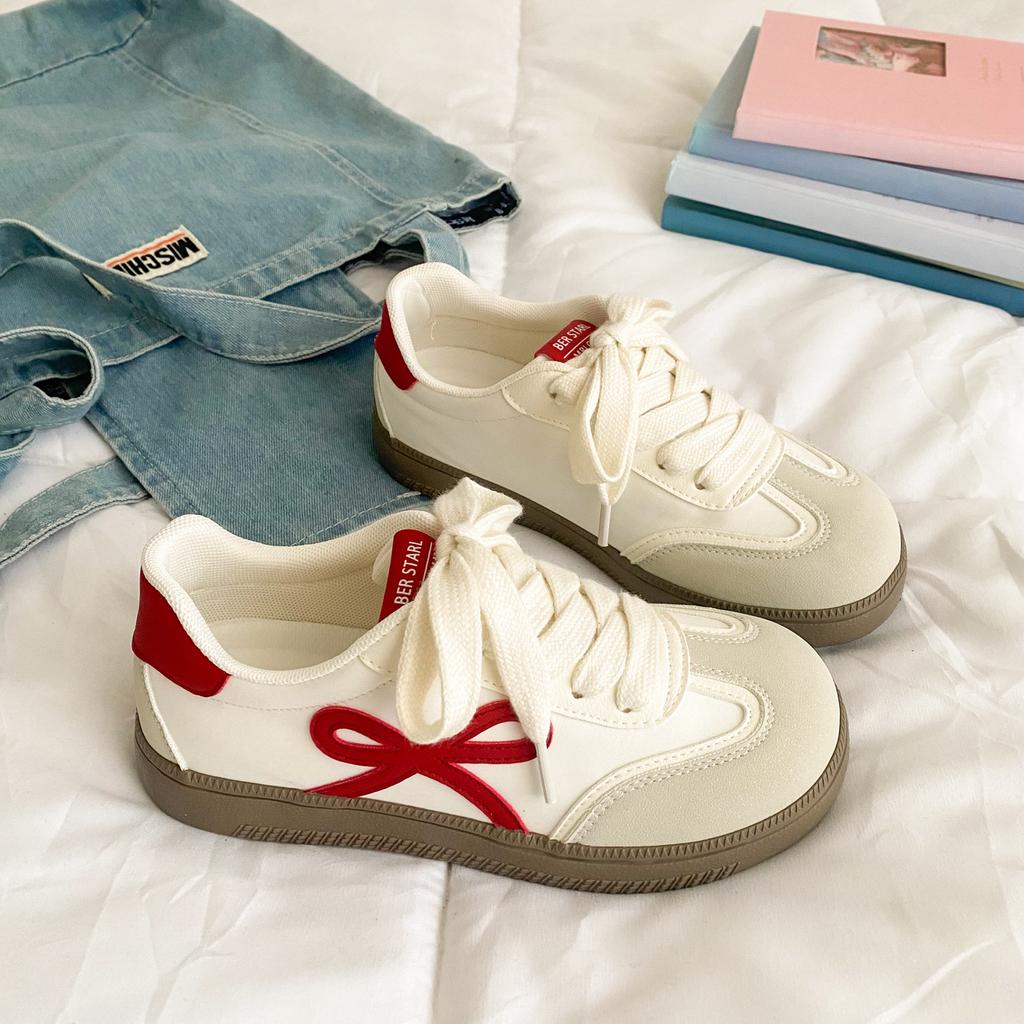 Sweet little white shoes women's spring and summer new versatile niche design lightweight student board shoes