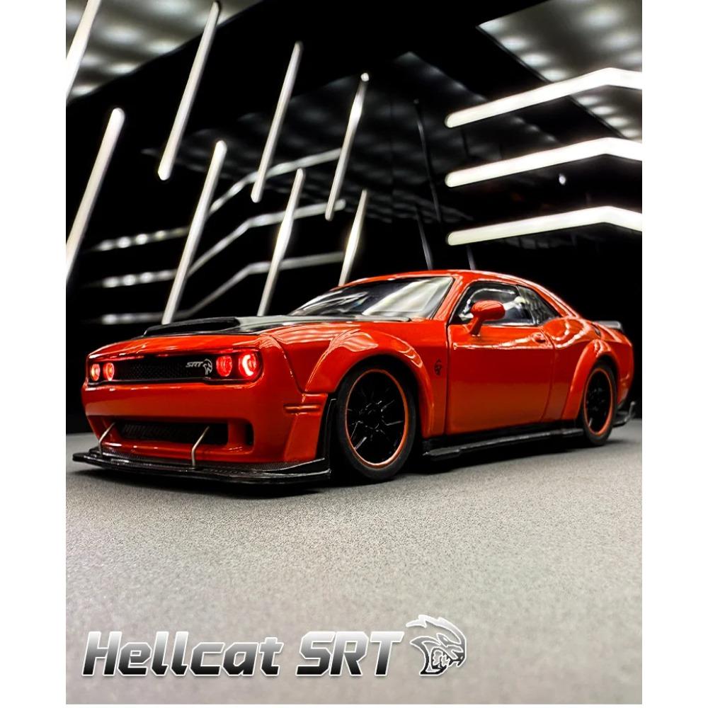 New 1/32 Dodge Challenger SRT Hellcat 2024 Alloy Model Car Toy Diecasts Metal Casting Sound and Light Car Toys for Children Vehicle