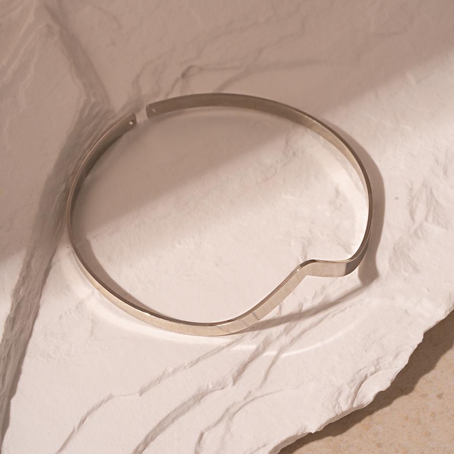 Minimalist Metal Grid Bracelet - European & American Fashion Niche, High-end Style Hand Jewelry