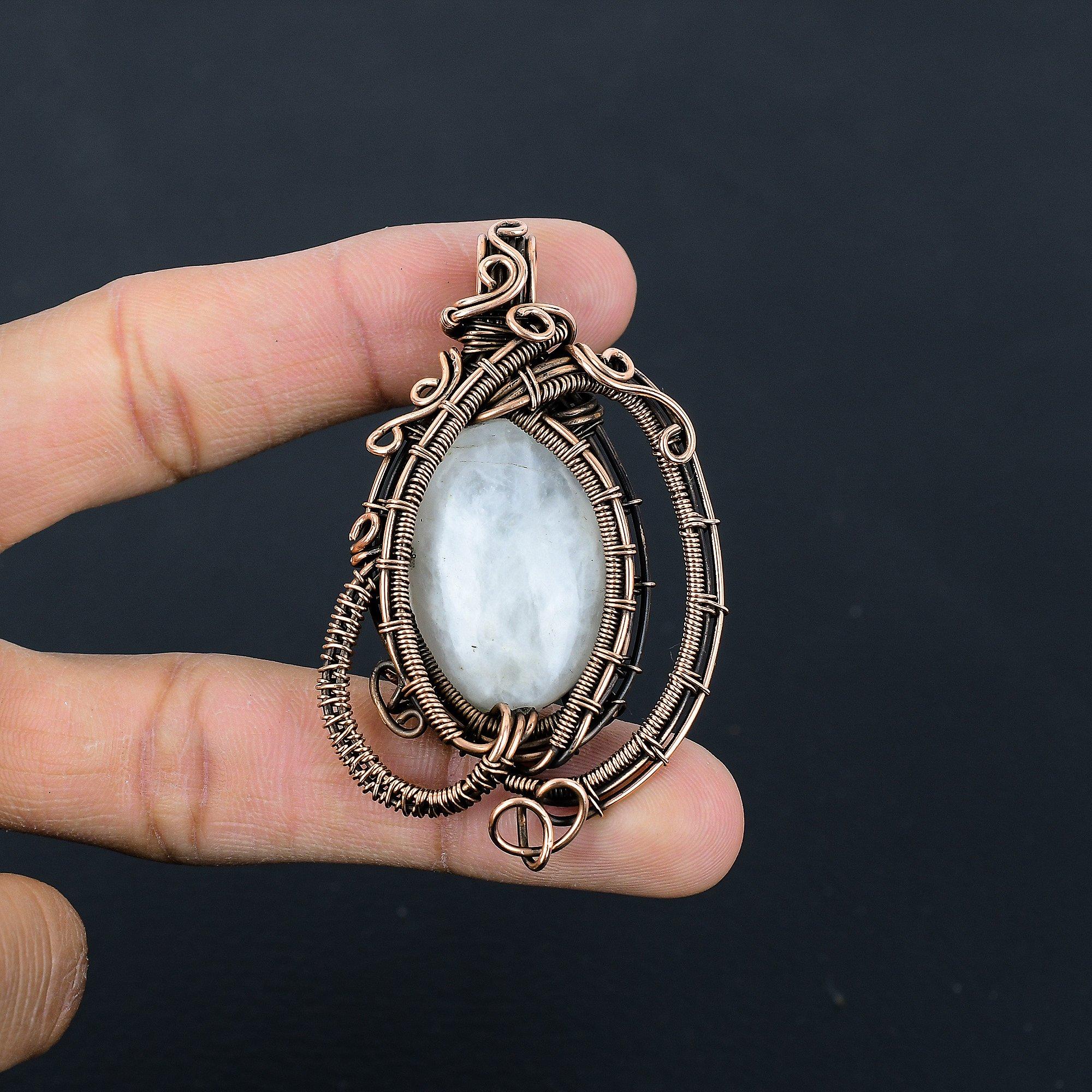 

Кулон из лунного камня, обернутый медной проволокой 999 пробы, кулон из драгоценного камня ручной работы, подарок для мамы, антикварное украшение 2.55 Inches