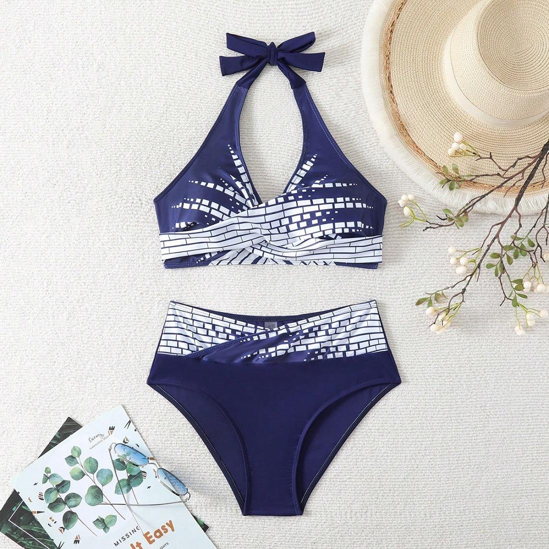 Split triangle conservative split swimsuit women s hot spring sports and leisure European and American bikini swimsuit S