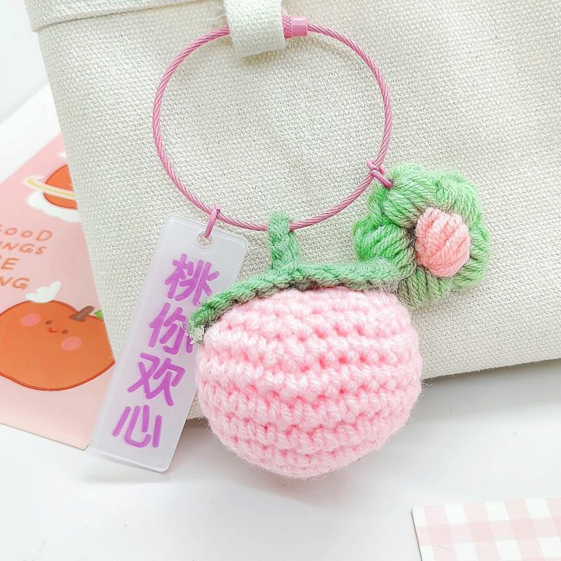 Wool Knitting Peach Keychain: Cute Creative Pendant for Student Backpacks & Gifts