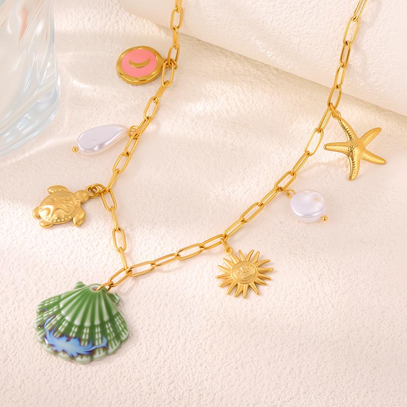 Seashell Niche Titanium Steel Necklace - Women's Fashion, Non-Fading Jewelry