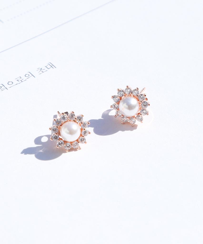 Paul Brial Rising Pearl Earrings Pybe0277