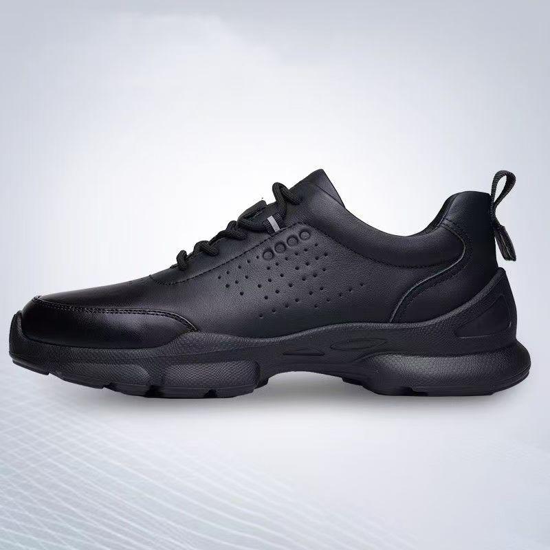 Casual Men's Shoes Comfortable Breathable Walking Shoes Soft Soles Soft Surfaces Official Solid Color Men's Shoes
