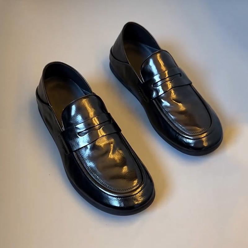 Genuine Leather Slip-On Moccasins 2025: Autumn Breathable Loafers with Soft Soles