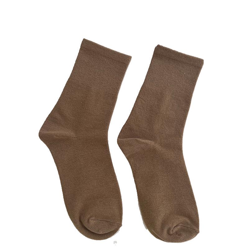 Women's Autumn-Winter Loose Fit Mid-Calf Anti-Pilling Cotton Socks in Solid Colors