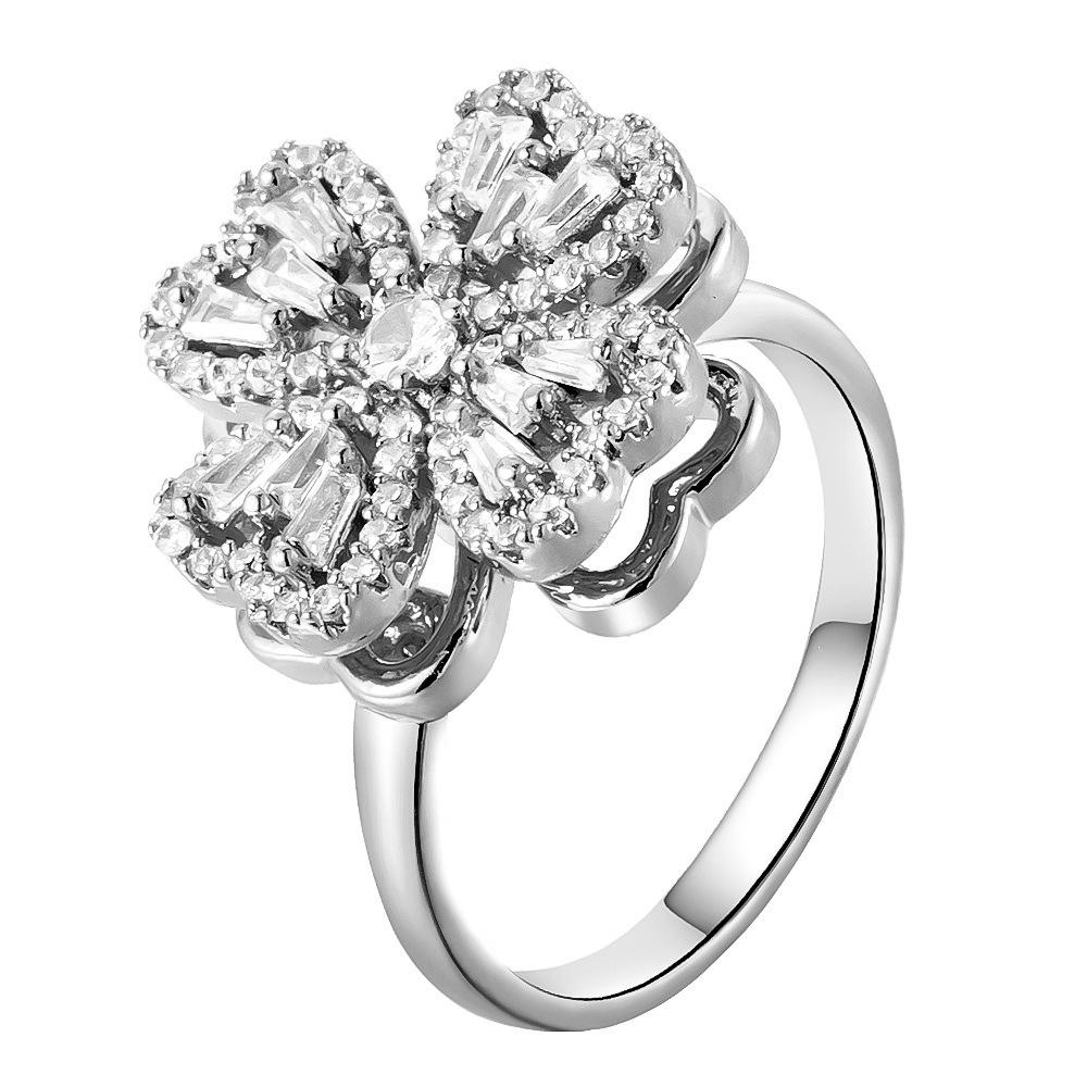 Elegant Women's Adjustable Clover Ring with Micro-set Zirconia - Fashionable, Versatile Accessory