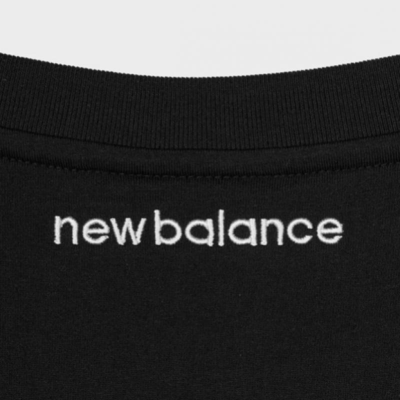 New Balance EssenTial Small Logo T shirT 2 Type 1 selecT Nbnef21403