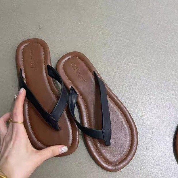 Flat-bottomed Cool Slippers Women's Summer Wear Internet Celebrity Ins Trendy Fashion Versatile Flip-flops Women's Simple Toe Beach Shoes