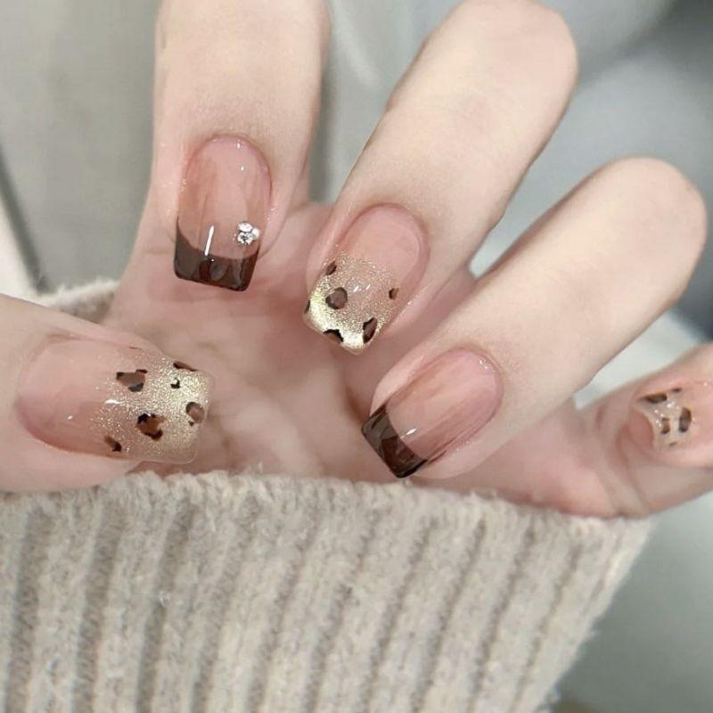 

Hand-Worn Nail Short Leopard Print Stud for Autumn and Winter Super Nice Super White French Cat s Eye Nail Stickers Brown leopard print [short Square] Small size S