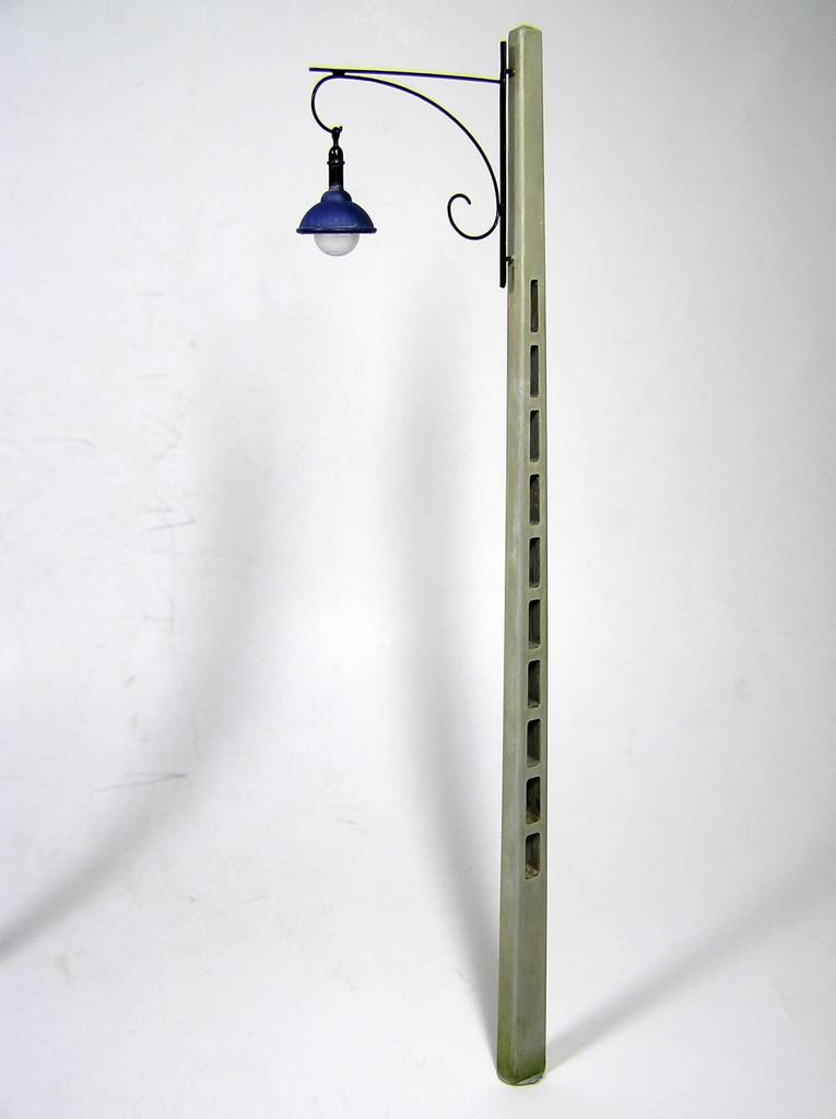 MiniArt 1/35 Scale Concrete Utility Poles (Set of 4) Plastic Model MA35563