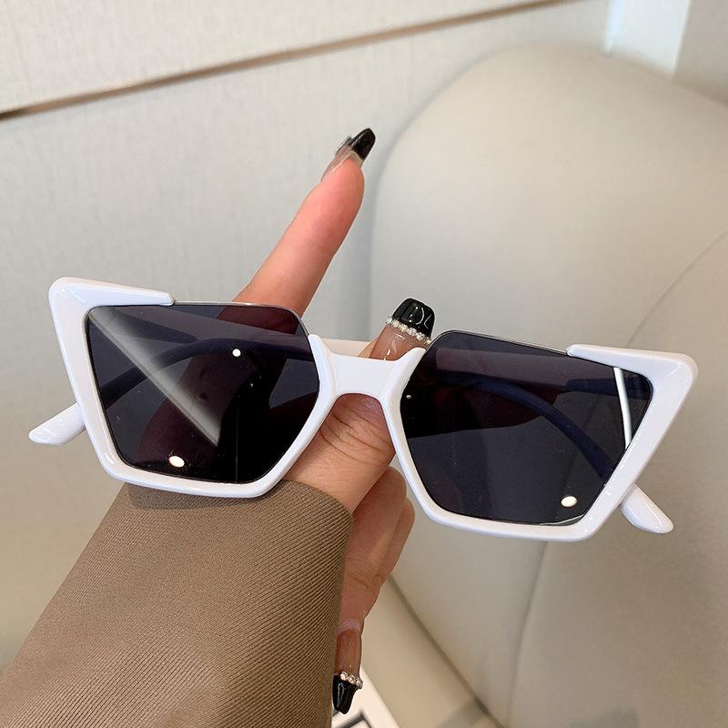 Vintage Brand Designer Irregular Sunglasses Women For Men Sun Glasses Luxury Trending Candy Gradient Eyeglasses Punk Pink Shades