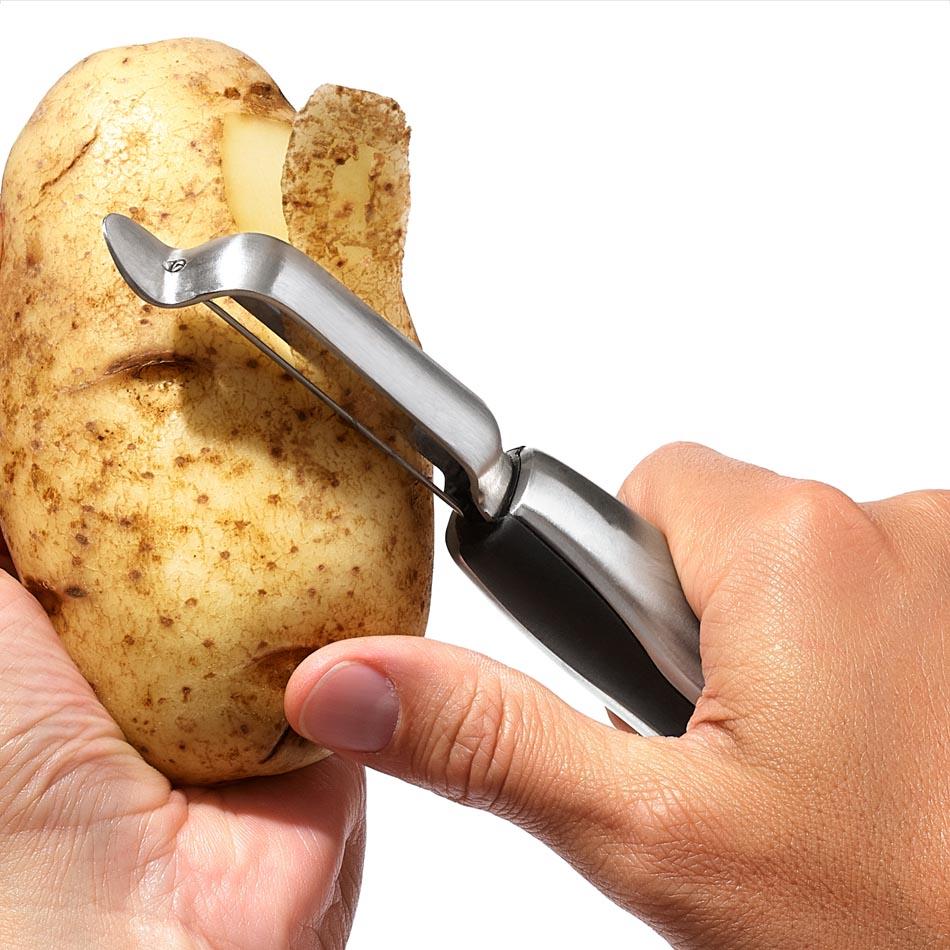 SteeL Oxo simple (movable) vegetable peeler