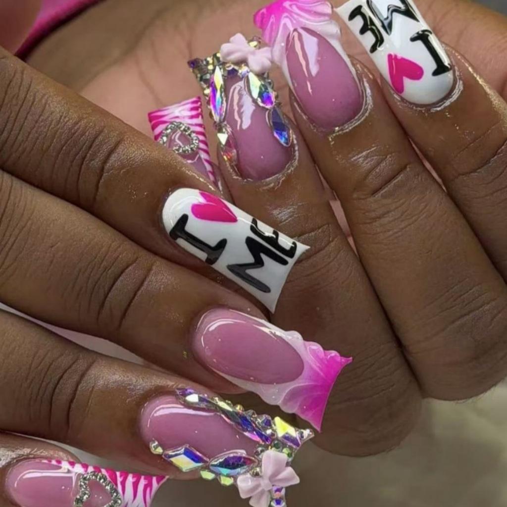 Popular hand-worn nail fake nail duck mouth type wearing nail piece French pink point diamond sweet cool wind