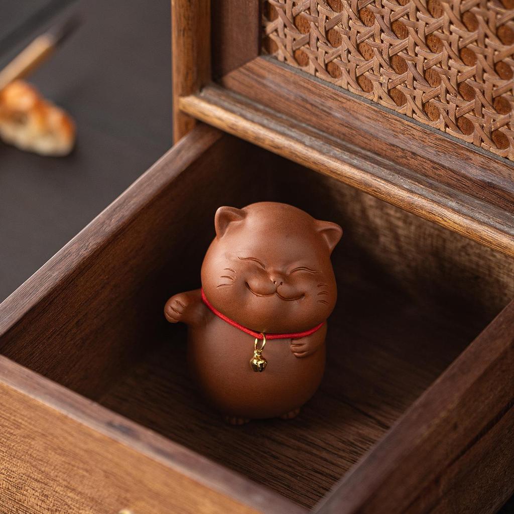 Charming Lucky Cat Purple Clay Tea Pet for Home or Office Decor
