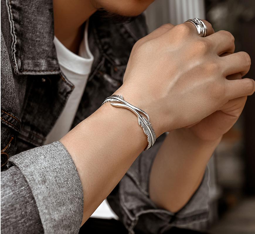 1Pc Vintage Punk Silver Color Feather Cuff Bracelet for Men Women Wrist Adjustable Bracelet Charm Birthday Gift