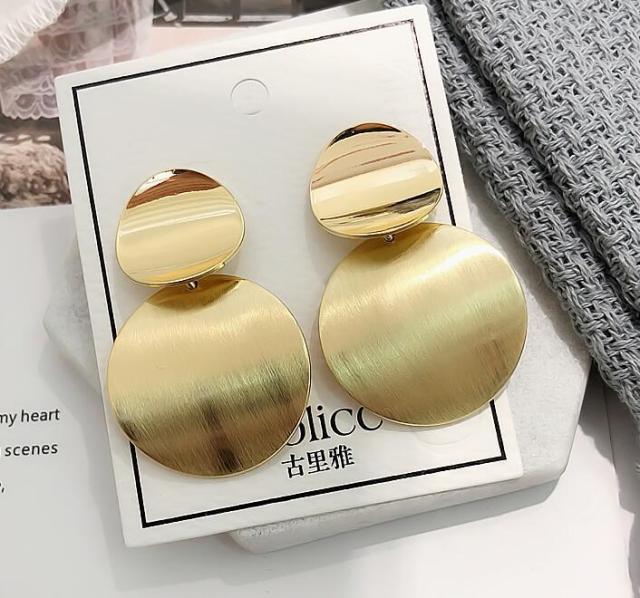 Exquisite Craftsmanship Simulated Pearl Stud Earrings Trendy Fashionable Long Bold Statement Earrings Womenn Gathering Gathering Wedding Occasion