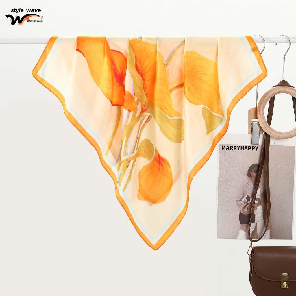 Elegant Chinese Ink Painting Lotus Silk Scarf: High-End, Versatile Retro Print, Popular Decorative Accessory for Women.