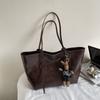 High-value Large-capacity Bag Women's New Trendy Portable Autumn Fashion Tote Commuting Class Shoulder Bag