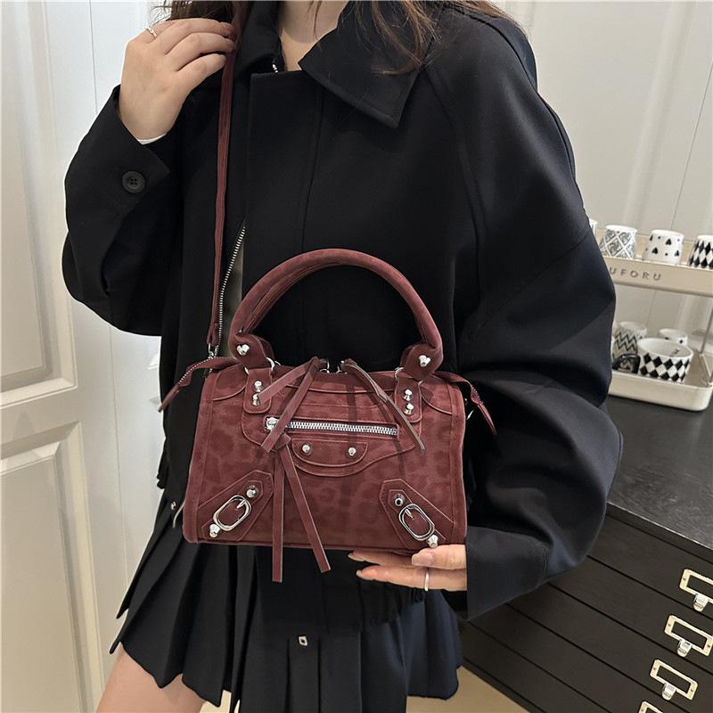 Single-shoulder Crossbody Bag, Fashionable, Casual, Unique Small Square Bag, Simple Ladies' Bag Casually