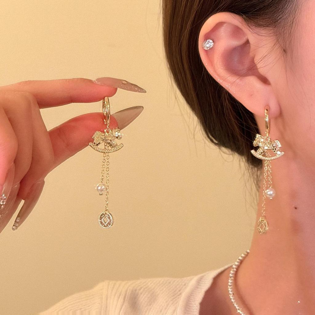 Benmingnian Horse Pearl Copper Coin Tassel Earrings