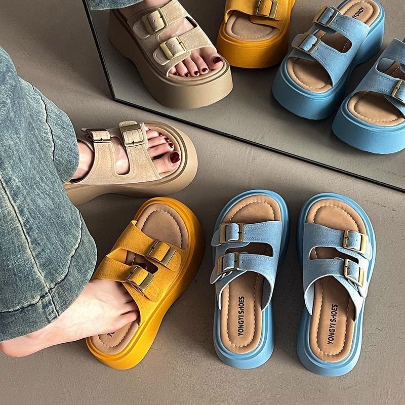 Thick-soled heightening slippers for women's summer outer wear, new one-word drag fashion non-slip cool slippers tide