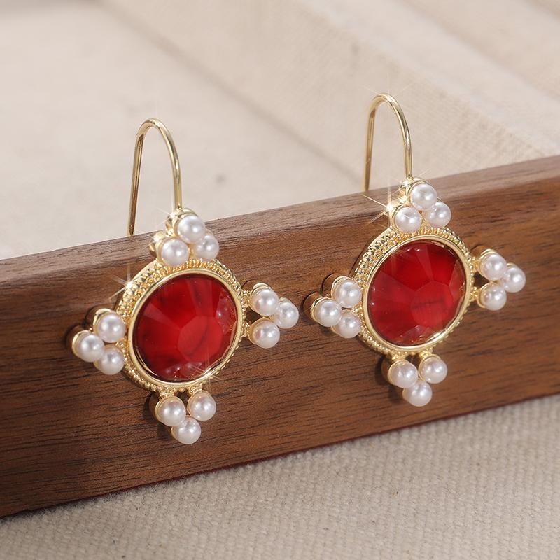 Vintage Red and Green Synthetic Zirconia Imitation Pearl Dangle Earrings for Women Exquisite Banquet Pendant Jewelry Accessories