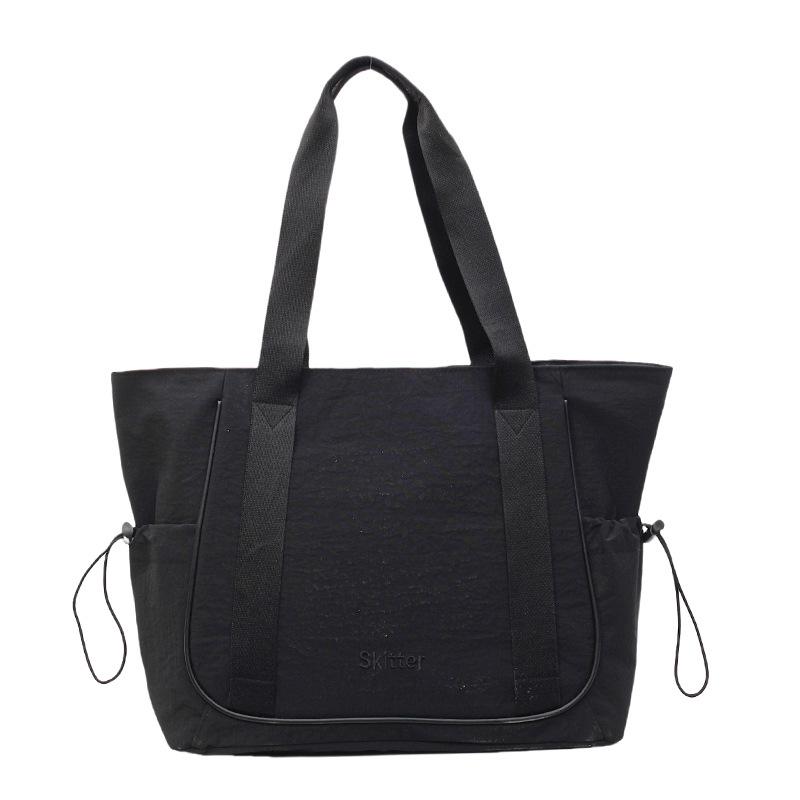 

High-End Women s Lightweight Waterproof Tote: Versatile 2025 Large-Capacity Shoulder Handbag чорний
