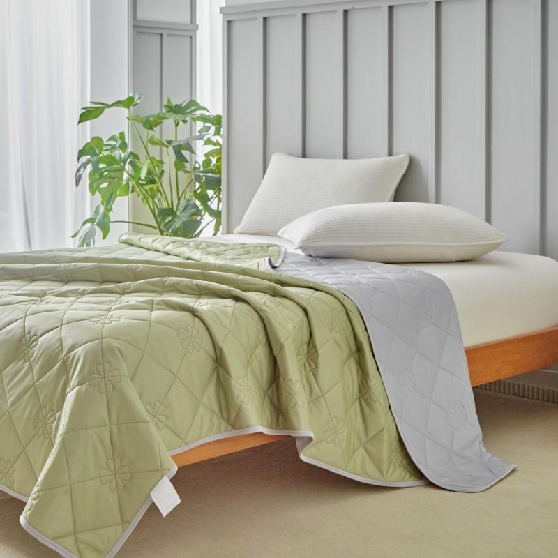 Lightweight Cool Quilt For Hot Sleepers Summer Cooling Blanket Smooth Double Side Cold Bedspred Comforter