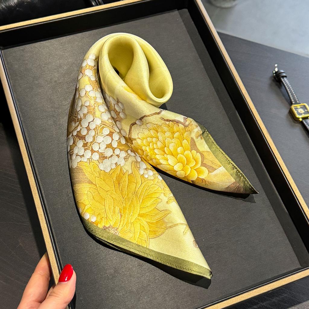 Luxury 100% Mulberry Silk Scarf Women Gold Floral Print Bandana Shawl Lady Neckerchief Handkerchief Female Decorative Wrap 53cm