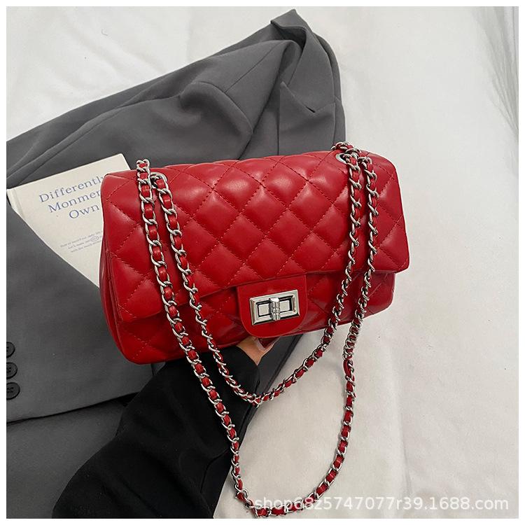 Xiaoxiangfeng Rhombus Chain Single Shoulder Messenger Bag Women's 2025 Spring and Summer New Fashion Women's Commuting Small Square Bag Tide