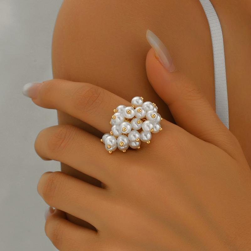 

Pearl ring new jewelry women s niche design high-end retro light luxury open ring