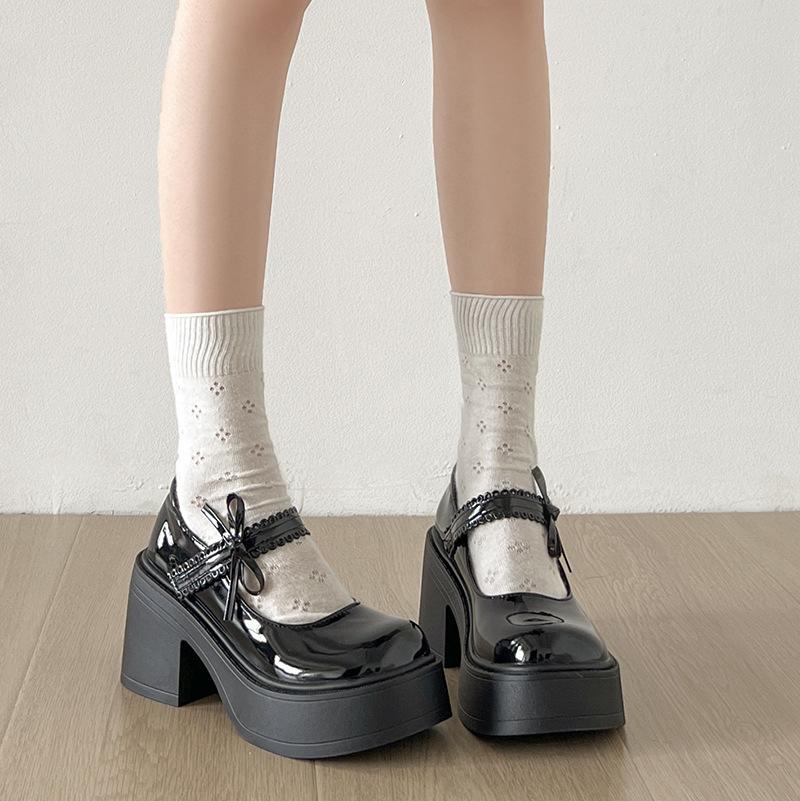 Retro black British thick high-heeled small leather shoes women's 2025 new summer skirt French Mary Jane single shoes